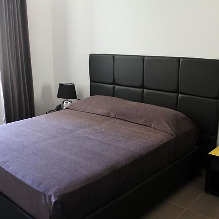 Gramsci 21 Rooms Napels Buitenkant foto
